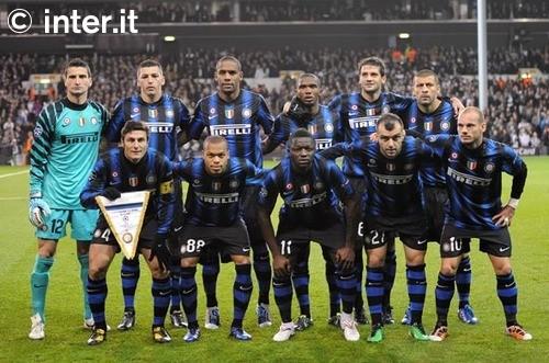 罗马因密集赛程和阵容缺人面临严峻挑战，加斯佩里尼需在压力下维持竞争力。（赛程密集又减员，罗马承压前行，加斯佩里尼力保竞争力）