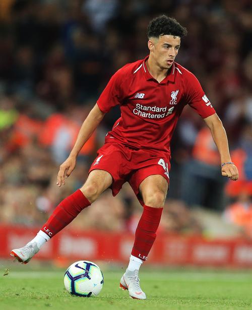 手感低迷！布朗&孙铭徽半场12中1&罚球5中3合砍6分（布朗、孙铭徽半场手感冰凉：投篮12中1、罚球5中3，仅合得6分）