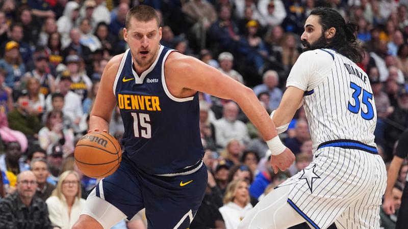 罗马诺：萨拉赫与斯洛特关系“接近破裂”，或今冬转战沙特（罗马诺称萨拉赫与斯洛特关系濒临破裂，冬窗或转投沙特）