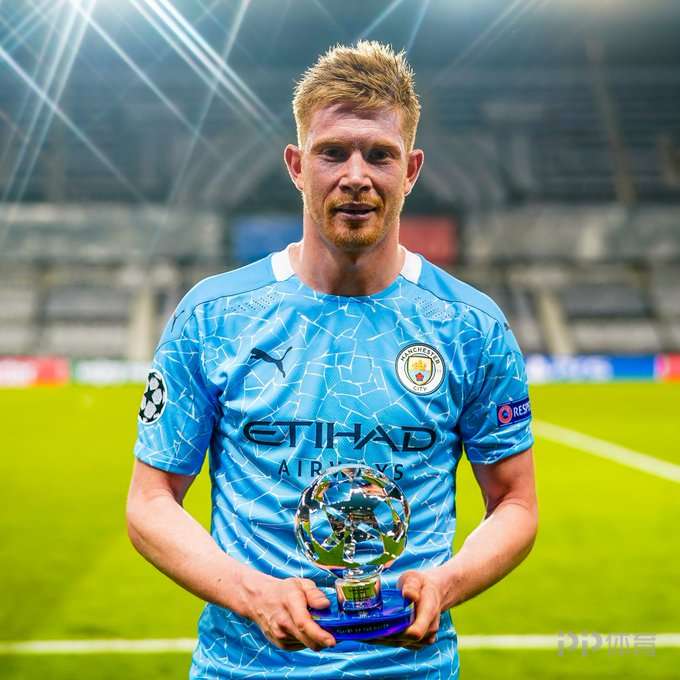 世体：巴萨否认了有意引进凯恩的报道，目前没和任何球员接触（世体：巴萨驳斥有意引进凯恩传闻，称目前未与任何球员接触）