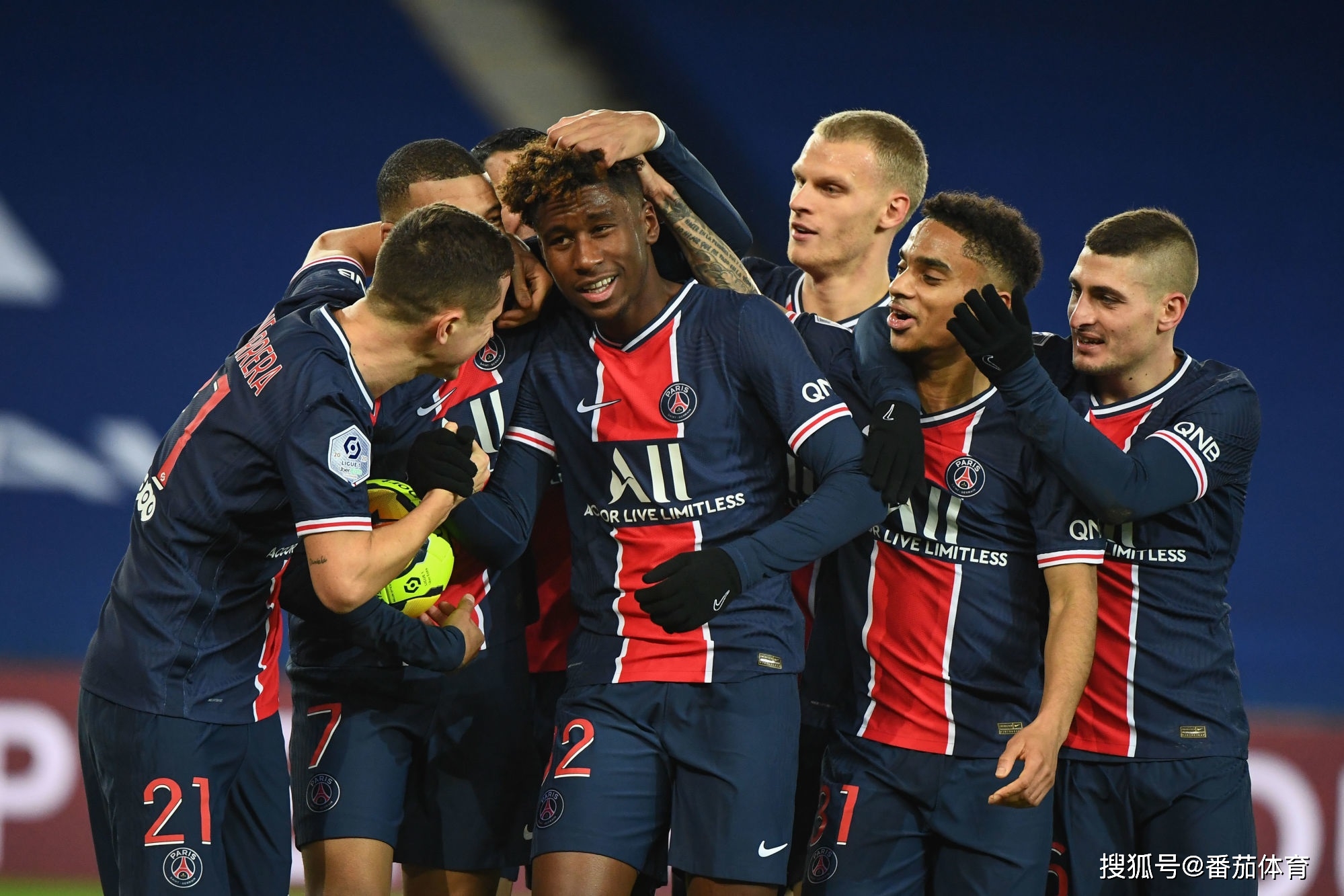 维罗纳vs亚特兰大：焦瓦内、贝拉-科沙首发，卢克曼、德凯特拉雷出战（维罗纳对阵亚特兰大：焦瓦内、贝拉-科沙先发，卢克曼与德凯特拉雷登场）