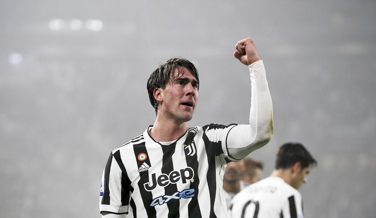 官宣喜讯！东契奇二娃出生引热议 湖人官方祝贺詹姆斯发声：恭喜兄弟