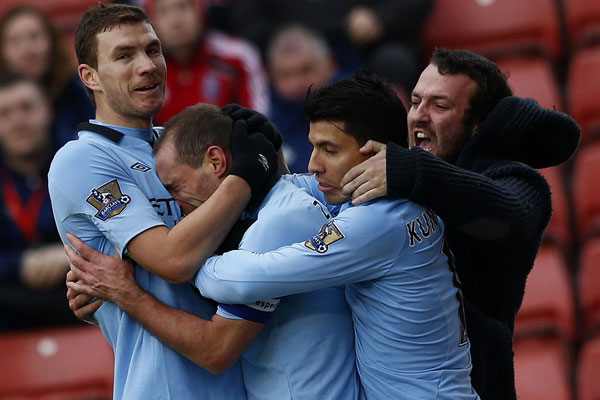 佩佩调侃摩洛哥队遭种族主义辱骂，黄潜官方发声明谴责（佩佩打趣摩洛哥队遭遇种族主义辱骂，黄潜俱乐部发布声明予以谴责）