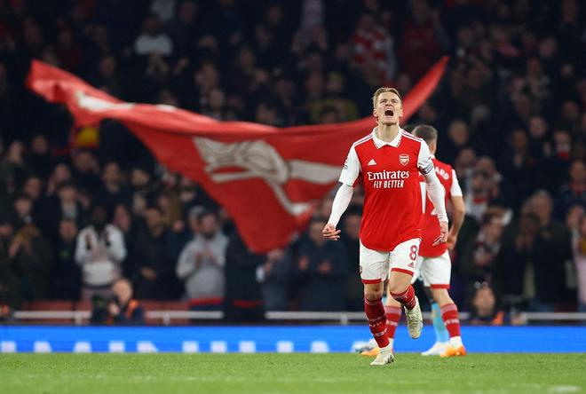 前曼联球员莫里森：曼联让梅努补时阶段上场是在戏弄他（莫里森质疑曼联补时才让梅努登场：是在耍他）