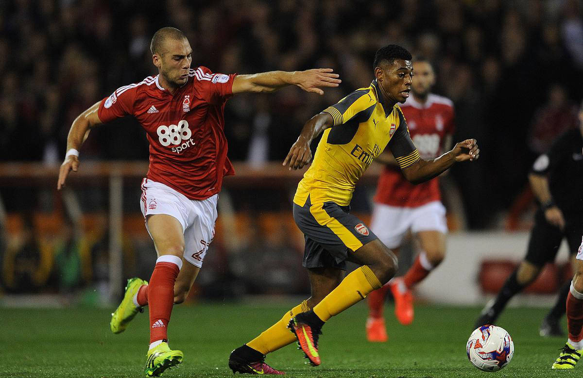 巴塞罗那在逆境中重振旗鼓，佩德里与拉菲尼亚成关键（巴萨逆境反弹，佩德里与拉菲尼亚成致胜功臣）