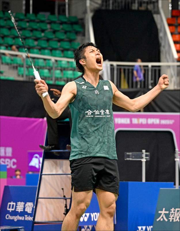 斯特劳德在 斯特劳德在